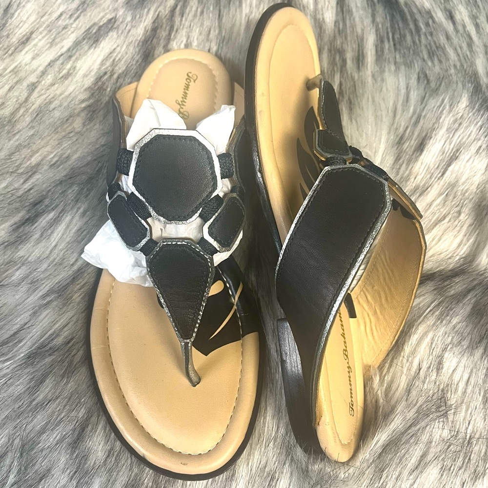 Tommy Bahama Black Leather Thong Sandals